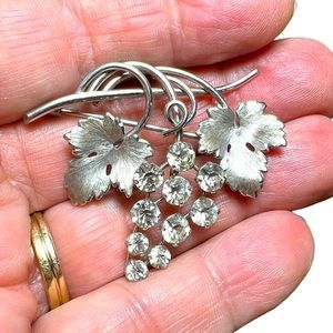 Krementz Vintage “Book Piece” Grape Leaves & Icy Rhinestone Grapes Silver Tone